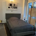 Lägenhet 3 - Klimaanlage, Grosses Sofa, Cafe & Wlan, Selfcheckin, Parkplatz, Fuer 5 Gaeste *