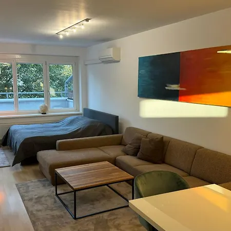 Lägenhet 3 - Klimaanlage, Grosses Sofa, Cafe & Wlan, Selfcheckin, Parkplatz, Fuer 5 Gaeste