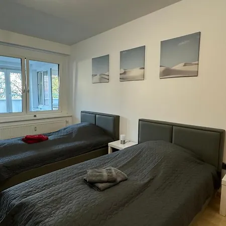 Apartment 3 - Klimaanlage, Grosses Sofa, Cafe & Wlan, Selfcheckin, Parkplatz, Fuer 5 Gaeste