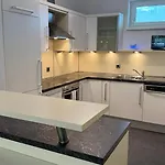 Lejlighed 3 - Klimaanlage, Grosses Sofa, Cafe & Wlan, Selfcheckin, Parkplatz, Fuer 5 Gaeste
